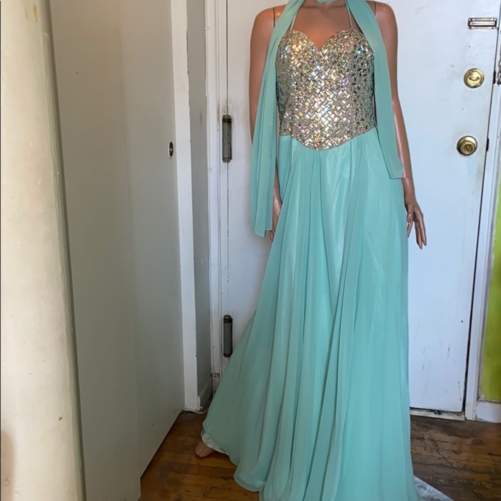 Meier Collection Med seafoam green gown beaded top New Without Tags polyester